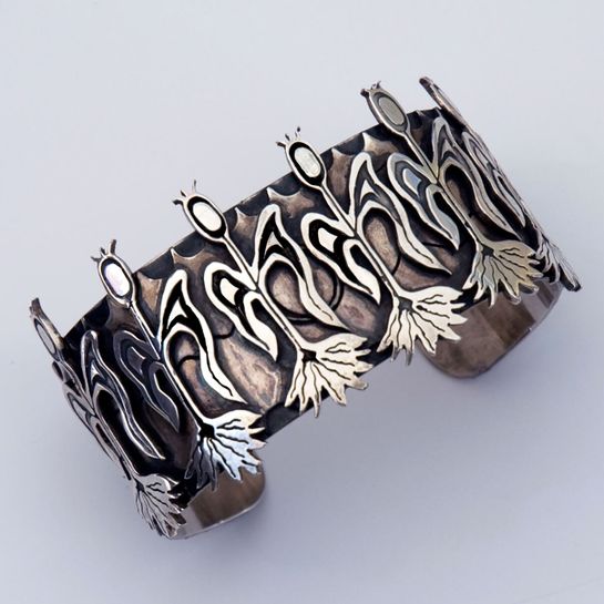 Anishinaabe Mandaamin silver bracelet designed and handcrafted by jeweler Zhaawano