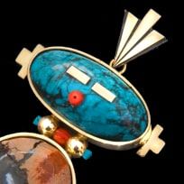 Necklaces & pendants