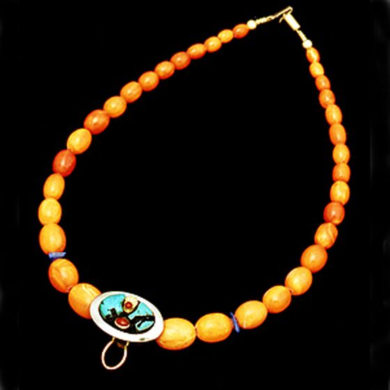 Ojibwe Midewiwin Bear Paw ladies' necklace